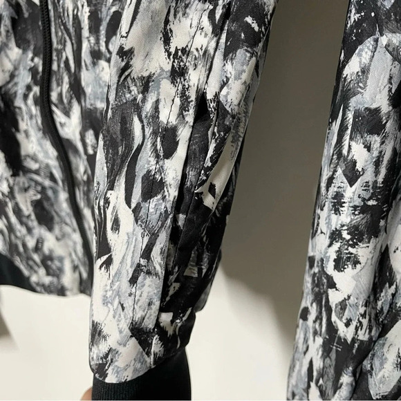 Nike Womens Bonded Woven Reversible Bomber Jacket Size Small - Picture 10 of 12